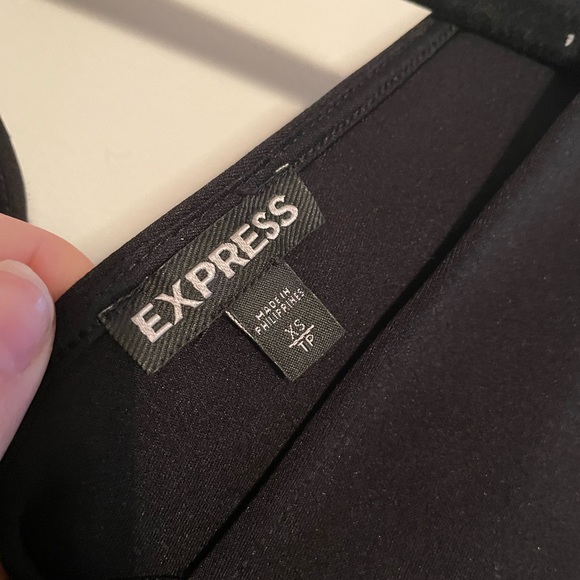 Express tank top - Picture 3 of 6